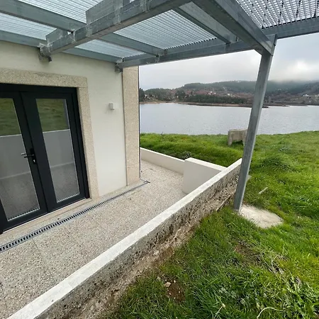 בית נופש Casa Do Ferreiro T2 מונטאלגרה