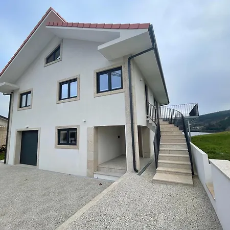 Casa Do Ferreiro T2 몬테알레그레