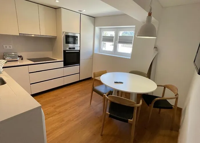 Casa Do Ferreiro T2 *