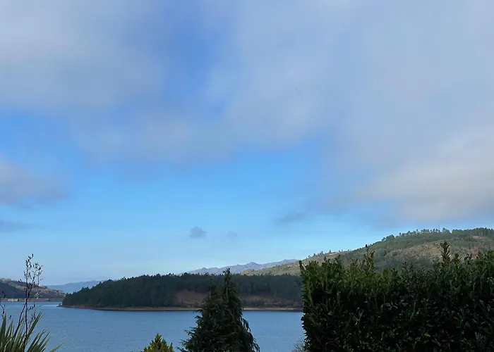 Casa Do Ferreiro T2 펜션 몬테알레그레